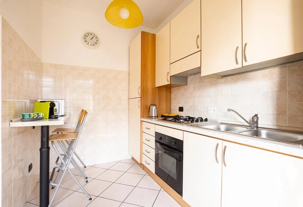 Casty Sweet Home - Parcheggio Privato Gratuito Milan Apartment