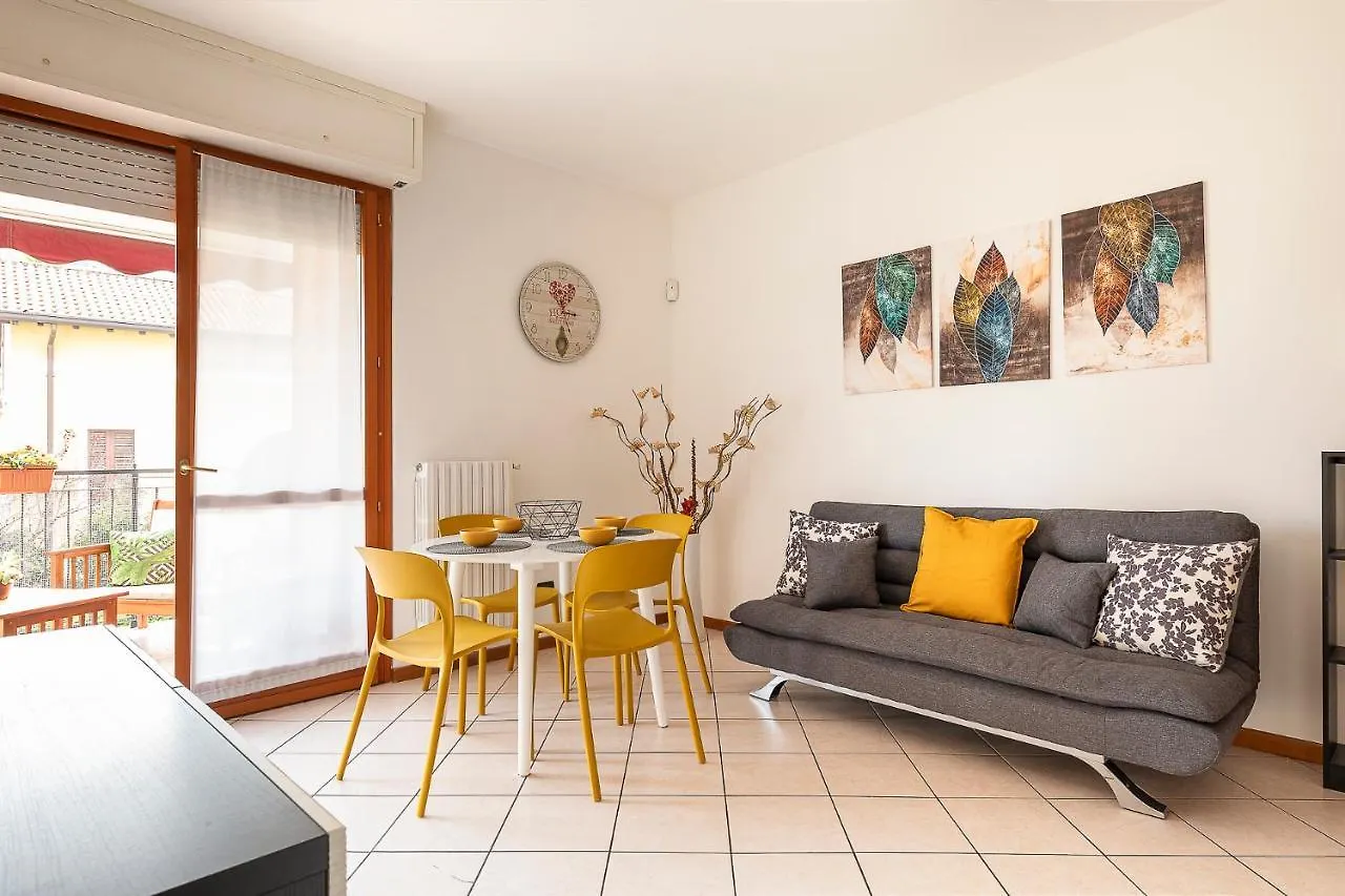 Apartment Casty Sweet Home - Parcheggio Privato Gratuito Milan