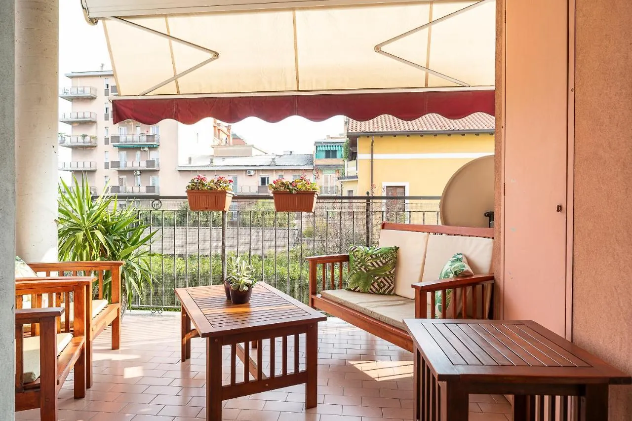Casty Sweet Home - Parcheggio Privato Gratuito Milan Italy