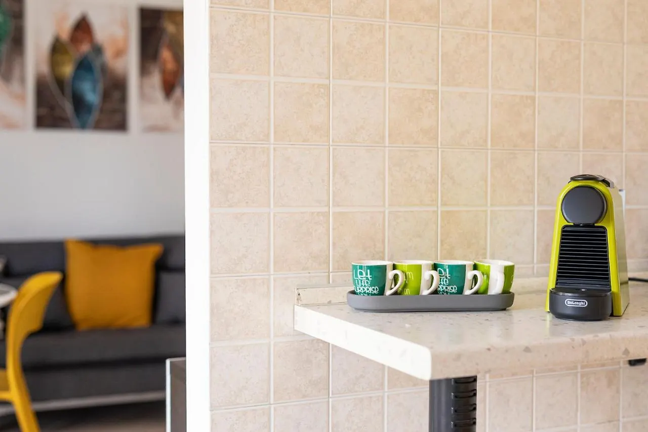 Apartment Casty Sweet Home - Parcheggio Privato Gratuito Milan