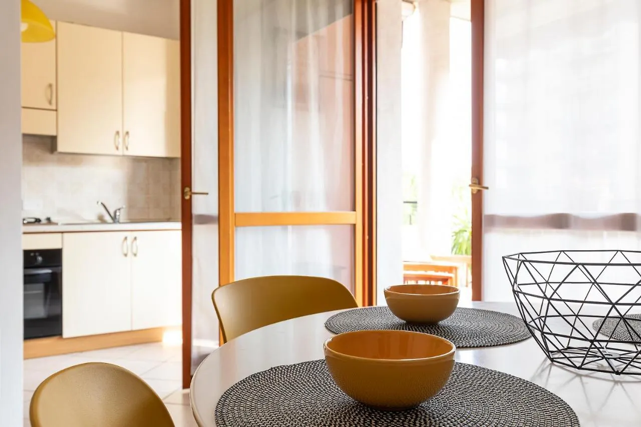 Apartment Casty Sweet Home - Parcheggio Privato Gratuito Milan